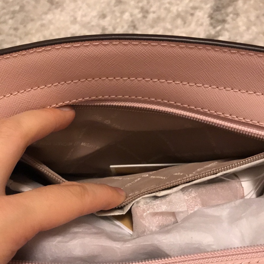 Michael Kors Pink Bag - Picture 5 of 12